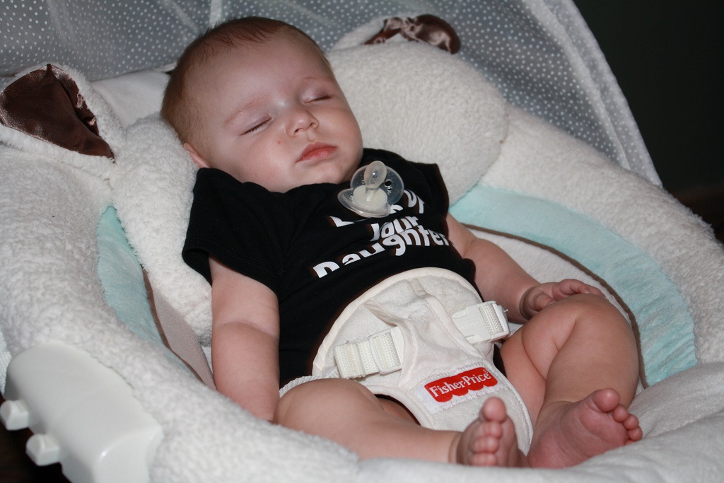 Upright online baby sleeper